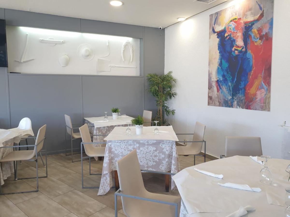 Complejo Hotelero Saga Manzanares Bagian luar foto