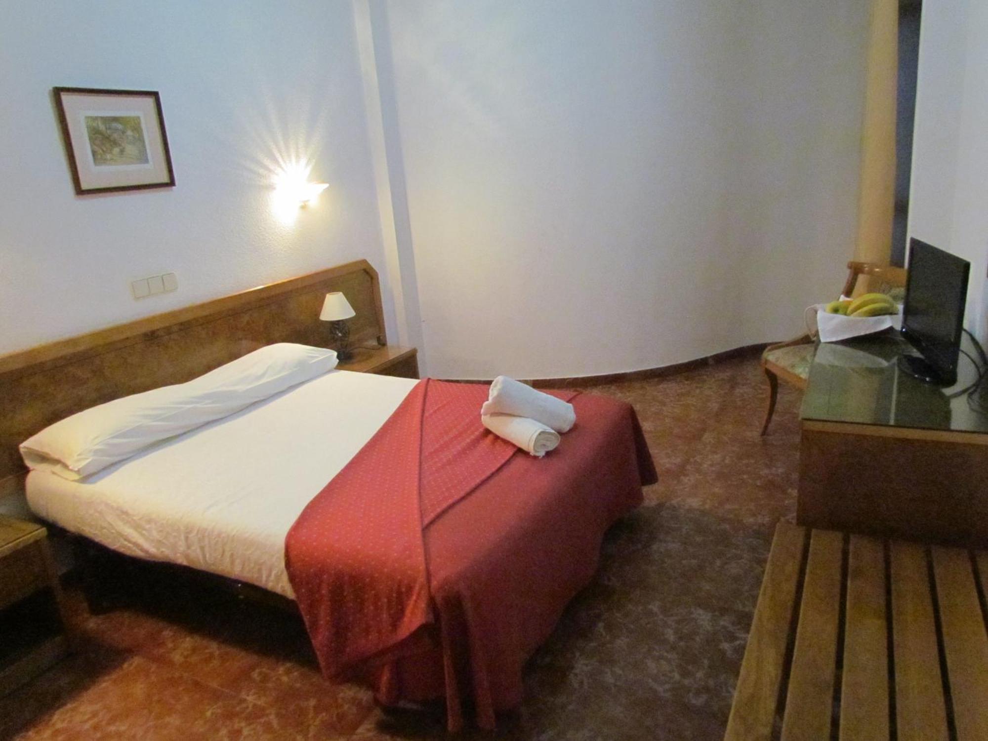 Complejo Hotelero Saga Manzanares Bagian luar foto