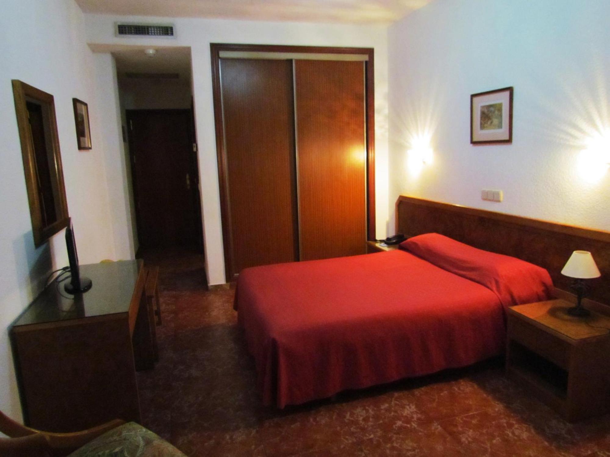Complejo Hotelero Saga Manzanares Bagian luar foto