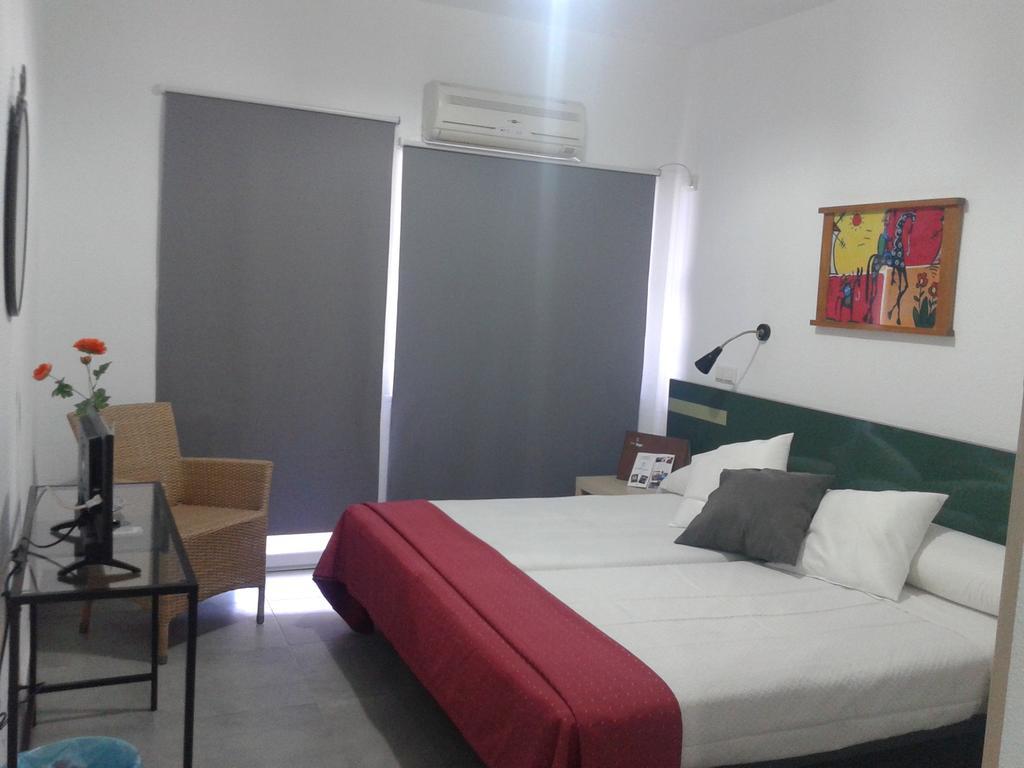 Complejo Hotelero Saga Manzanares Bagian luar foto